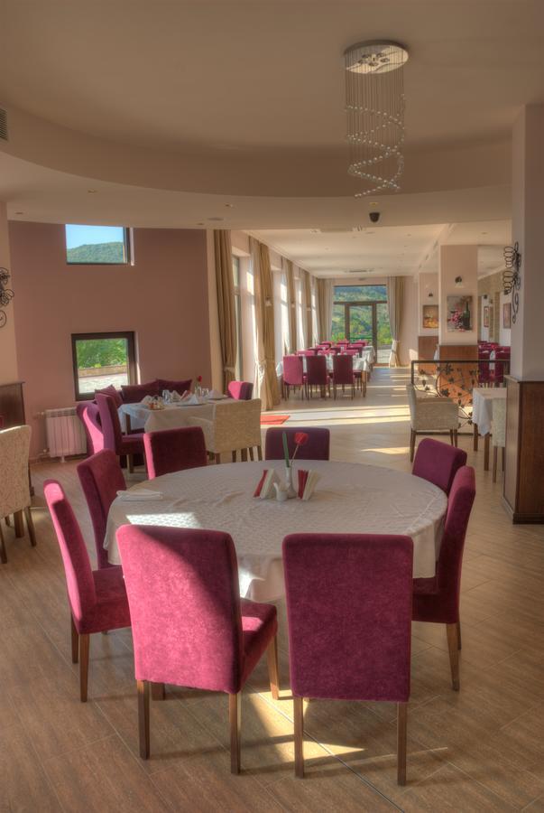 Hotel Chateau Des Bergers Targovishte (Targovishte) Bagian luar foto