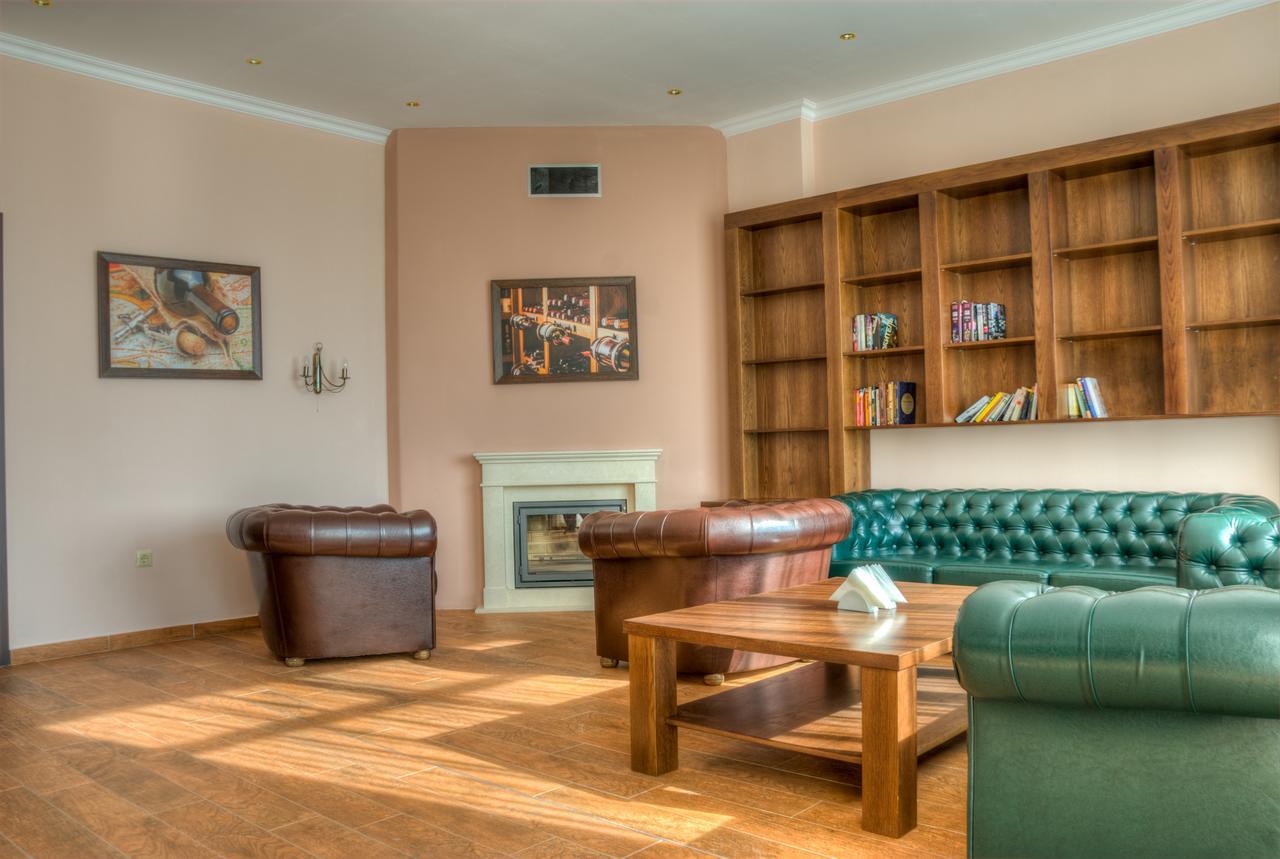 Hotel Chateau Des Bergers Targovishte (Targovishte) Bagian luar foto