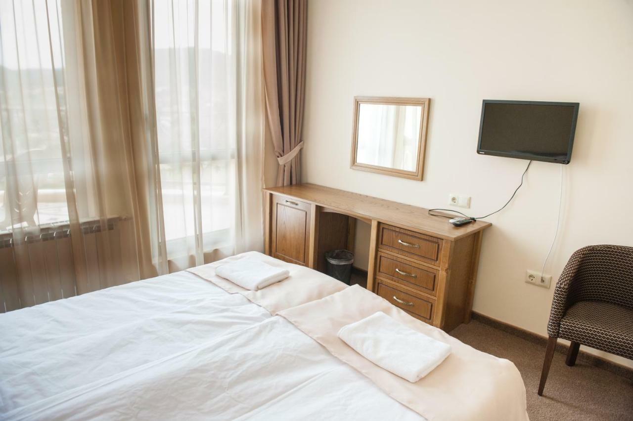 Hotel Chateau Des Bergers Targovishte (Targovishte) Bagian luar foto